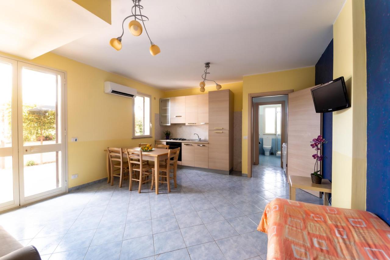 Le Ville Della Contea -Vacation Rentals Mascali Ngoại thất bức ảnh