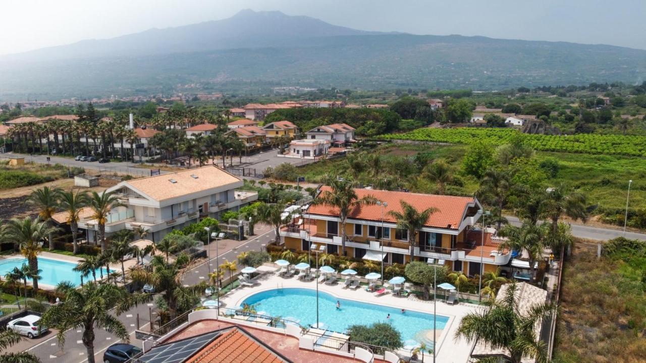 Le Ville Della Contea -Vacation Rentals Mascali Ngoại thất bức ảnh