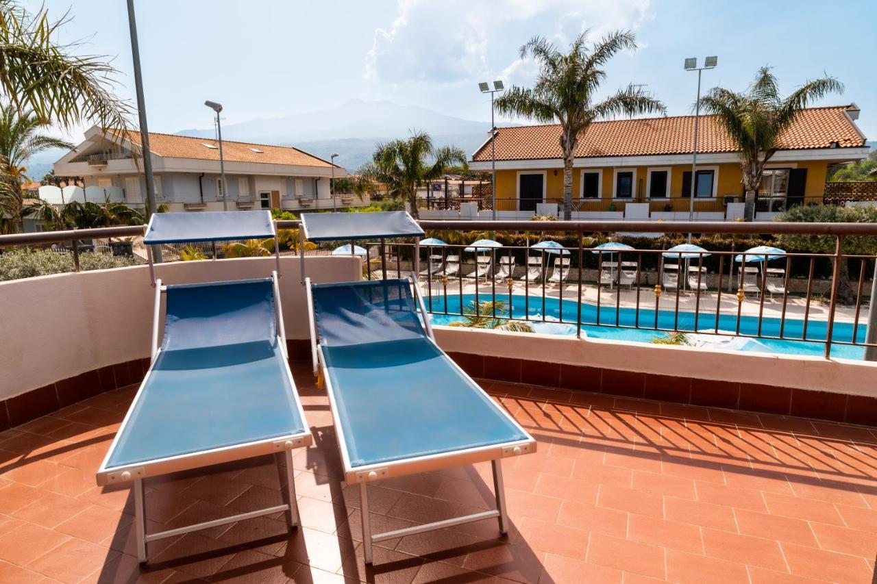 Le Ville Della Contea -Vacation Rentals Mascali Ngoại thất bức ảnh