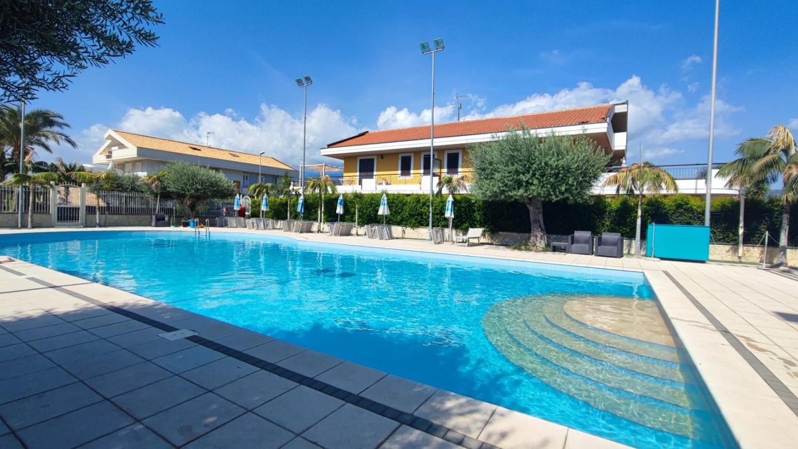 Le Ville Della Contea -Vacation Rentals Mascali Ngoại thất bức ảnh
