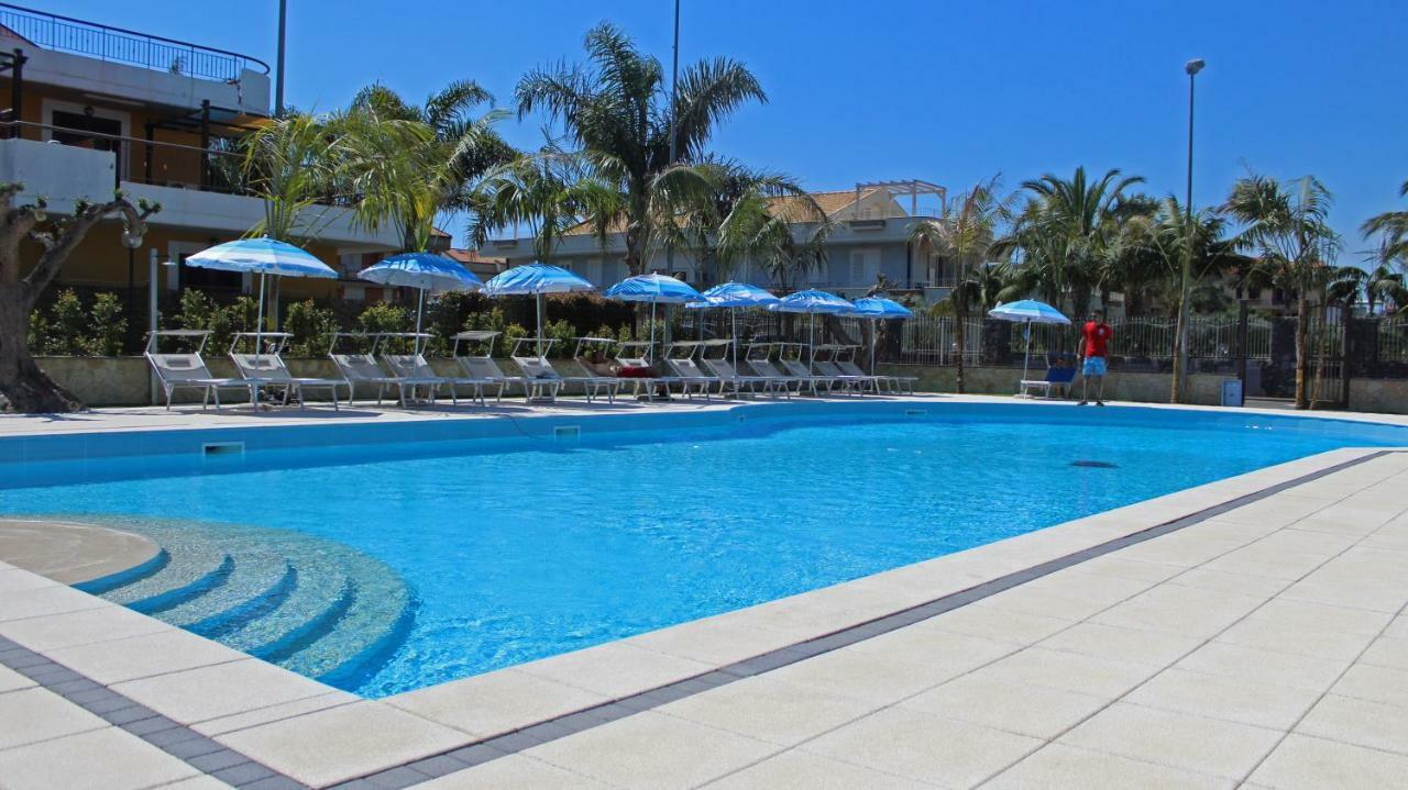 Le Ville Della Contea -Vacation Rentals Mascali Ngoại thất bức ảnh
